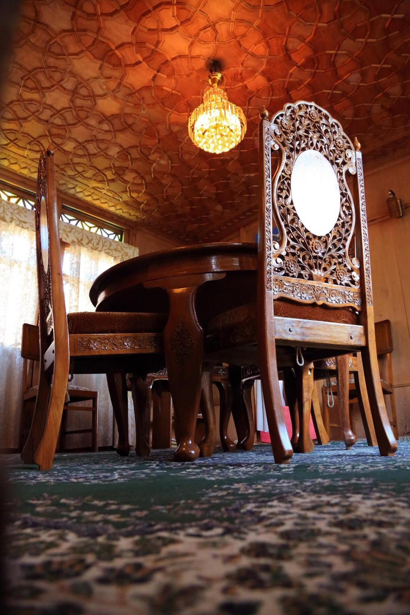 Houseboat Zaindari Palace Srīnagar Exteriér fotografie