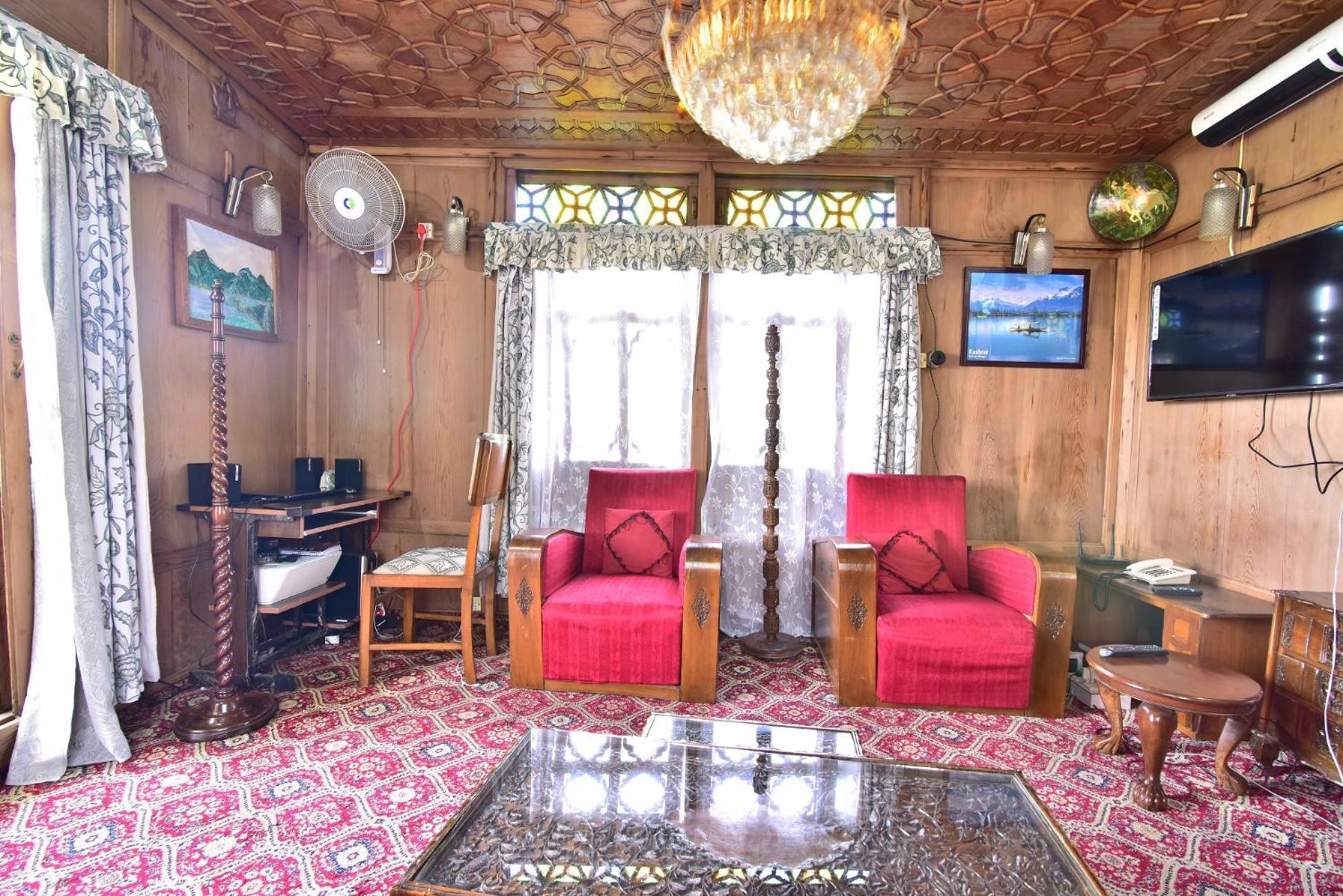 Houseboat Zaindari Palace Srīnagar Exteriér fotografie