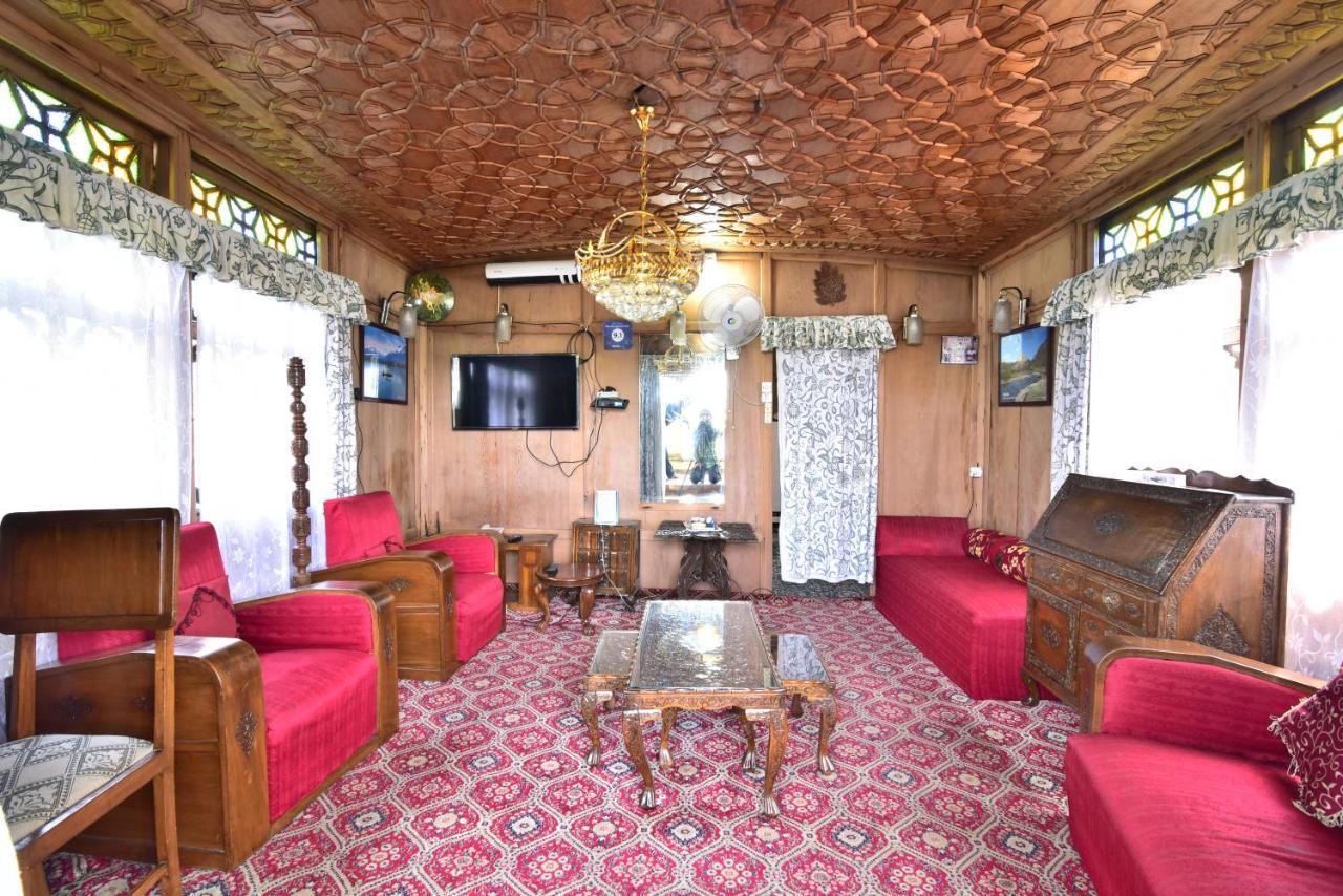 Houseboat Zaindari Palace Srīnagar Exteriér fotografie